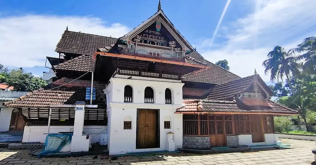 Thazhathangady Juma Masjid